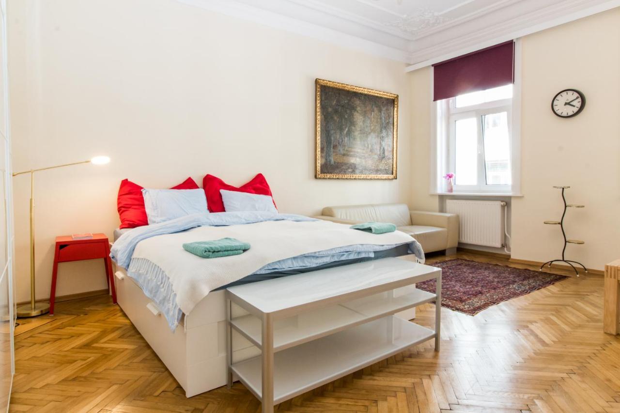 Beautiful Viennese Apartment Eksteriør bilde