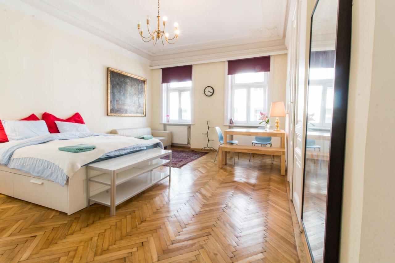 Elegant, Stylish Studio In The Heart Of Vienna! Leilighet Eksteriør bilde